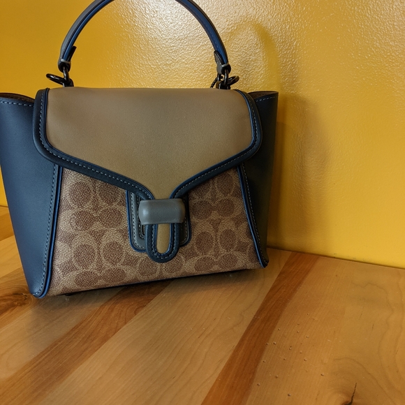 Meet your Posher, Greg - Picture 3 of 5